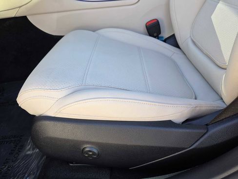 New 2026 Mercedes-Benz C 300 Sedan image 13