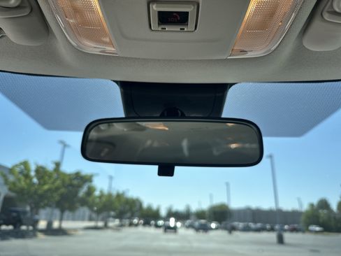 Used 2021 Toyota Corolla LE FWD image 27
