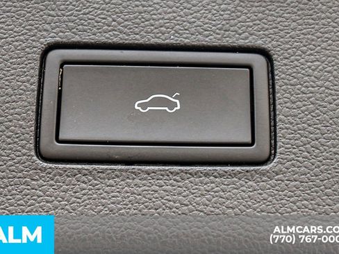 Used 2024 Volkswagen Atlas Cross Sport SE image 25