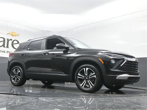 New 2026 Chevrolet TrailBlazer LT w/ Convenience Package image 2