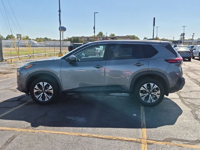 Used 2023 Nissan Rogue SV AWD/4WD image 4