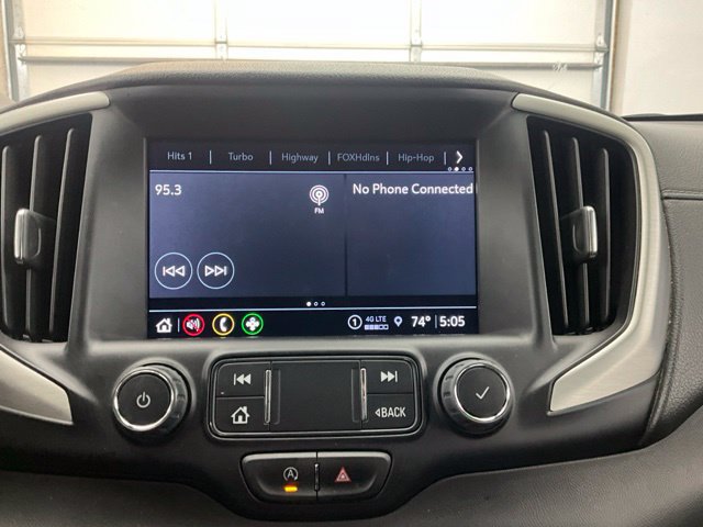 Used 2024 GMC Terrain SLT AWD/4WD image 8