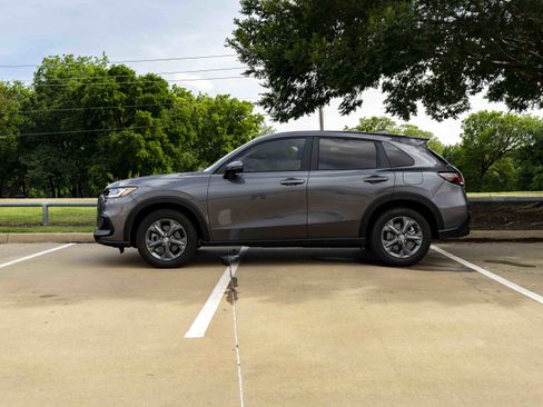 Used 2026 Honda HR-V LX image 6