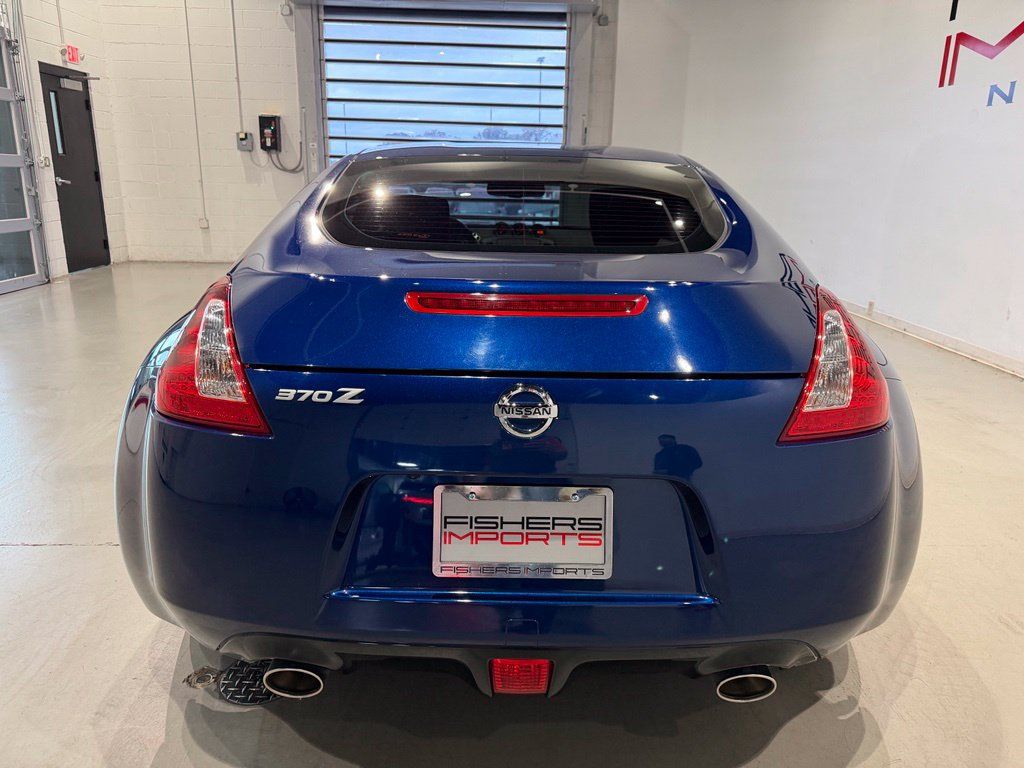 Used 2019 Nissan 370Z Coupe RWD image 11