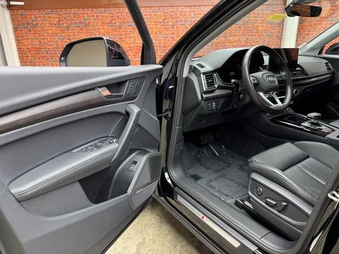 Used 2024 Audi Q5 2.0T Premium Plus AWD/4WD image 11