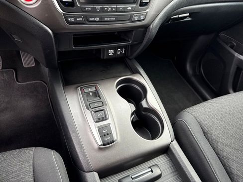 Used 2021 Honda Ridgeline Sport image 26