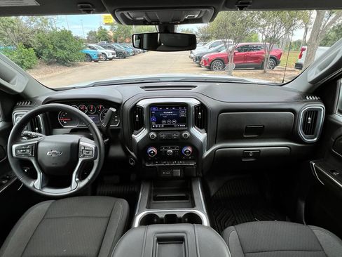 Certified 2022 Chevrolet Silverado 1500 RST AWD/4WD image 10