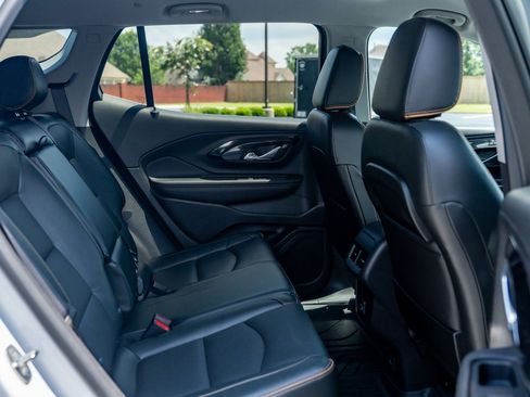 Used 2023 GMC Terrain AT4 AWD/4WD image 17