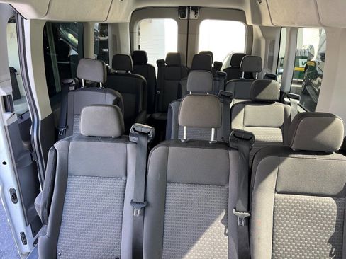 Used 2023 Ford Transit 350 XLT image 17