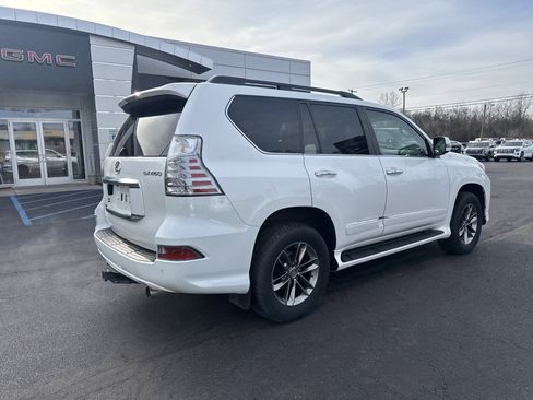 Used 2016 Lexus GX 460 Luxury image 3