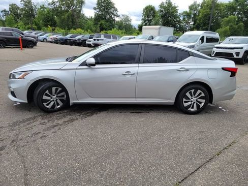 Used 2020 Nissan Altima 2.5 S FWD image 6