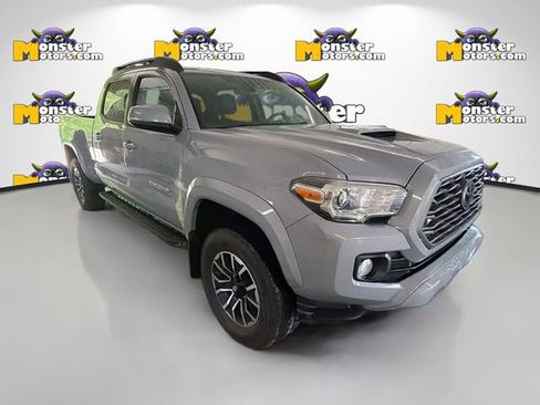 Used 2021 Toyota Tacoma TRD Sport AWD/4WD image 3