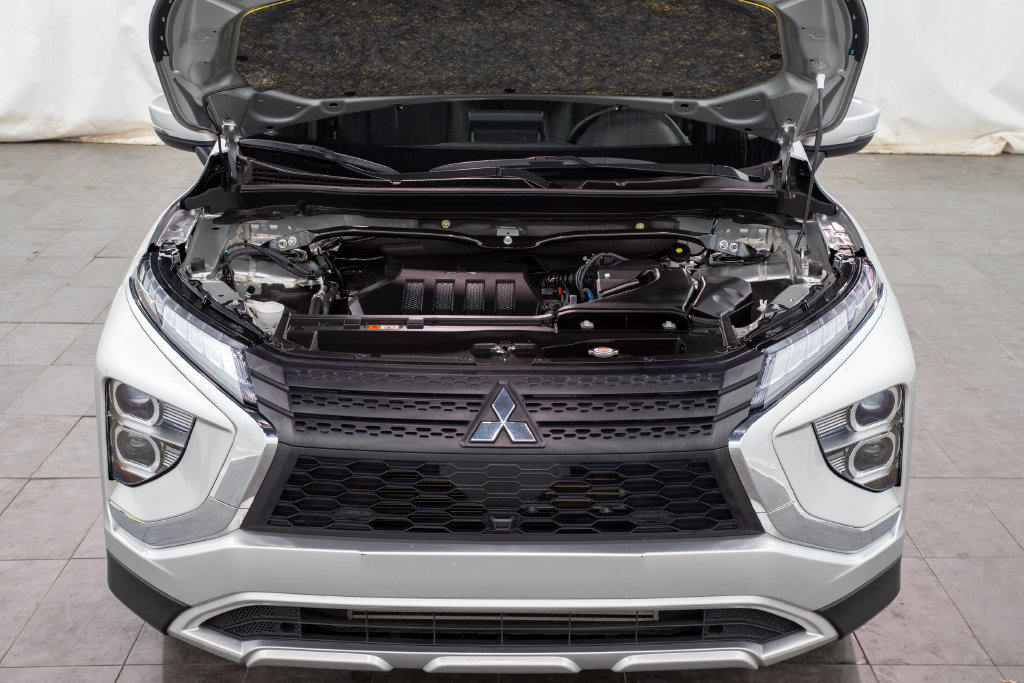 Used 2025 Mitsubishi Eclipse Cross SE AWD/4WD image 3