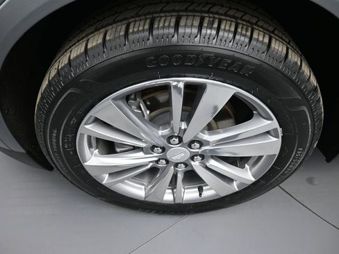 Used 2023 Cadillac XT5 Premium Luxury w/ Technology Package image 14