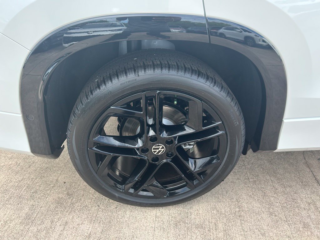 New 2026 Volkswagen Tiguan SE R-Line FWD image 25
