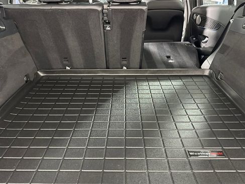 Certified 2017 Mercedes-Benz GLC 300 4MATIC image 17