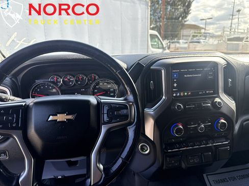 Used 2019 Chevrolet Silverado 1500 LT w/ Texas Edition AWD/4WD image 21