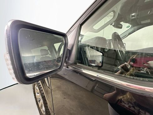 Used 2023 Ford F150 Lariat image 39