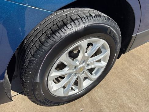 Used 2019 Chevrolet Equinox LT image 8