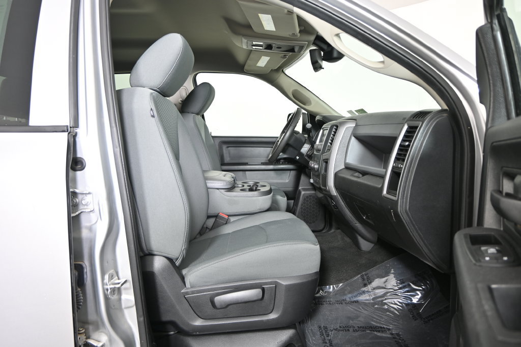 Used 2014 RAM 3500 Tradesman w/ Chrome Appearance Group AWD/4WD image 14