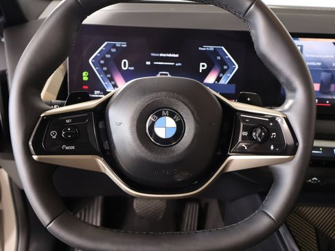 Used 2025 BMW X3 xDrive30i w/ Premium Package AWD/4WD image 3