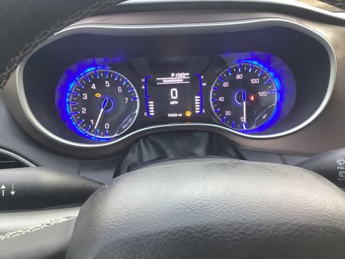 Used 2023 Chrysler Voyager LX FWD image 19