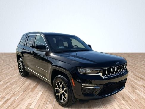 New 2025 Jeep Grand Cherokee Limited image 3