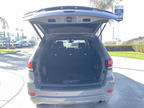 Used 2022 Jeep Grand Cherokee Laredo X image 26