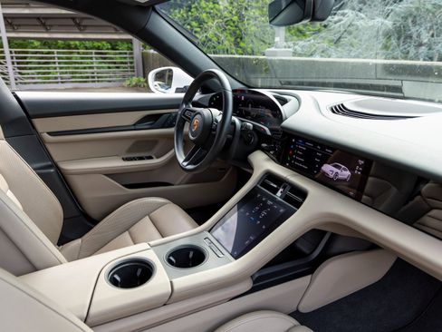 Certified 2023 Porsche Taycan image 50