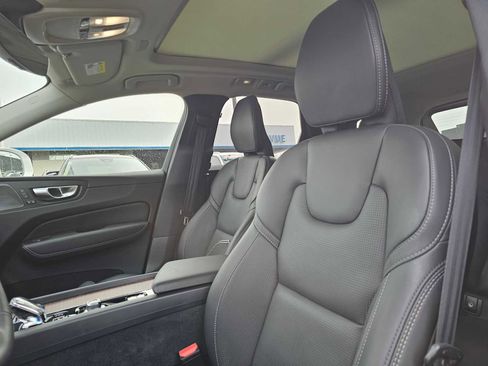 Certified 2023 Volvo XC60 T8 Ultimate image 25