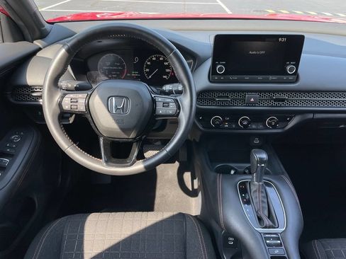 Certified 2025 Honda HR-V Sport image 11