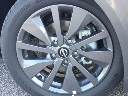 New 2026 Nissan Sentra SL FWD image 10