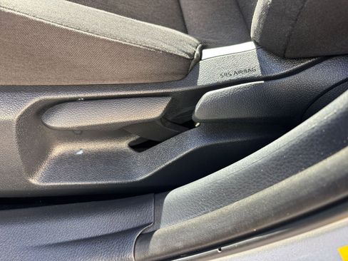 Used 2025 Toyota Camry LE image 23