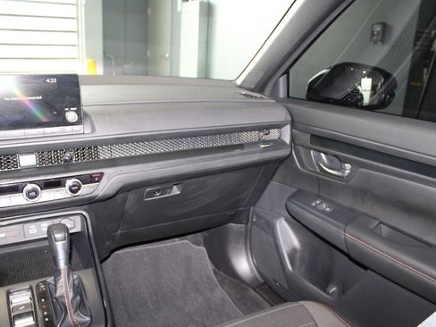 Used 2025 Honda CR-V Sport image 24
