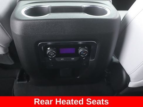 Used 2026 Chevrolet Suburban Premier w/ Sun And Tow Package AWD/4WD image 30