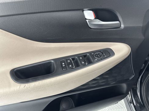 Used 2020 Hyundai Santa Fe SEL FWD image 13