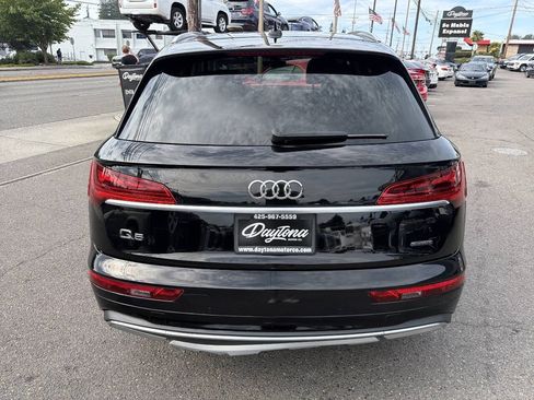 Used 2023 Audi Q5 2.0T Premium w/ Convenience Package AWD/4WD image 4