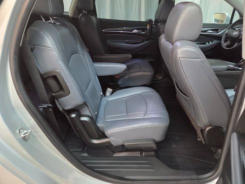 Used 2019 Buick Enclave Essence AWD/4WD image 15