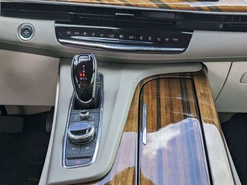 Used 2024 Cadillac Escalade ESV Sport Platinum w/ LPO, ONYX Package AWD/4WD image 23