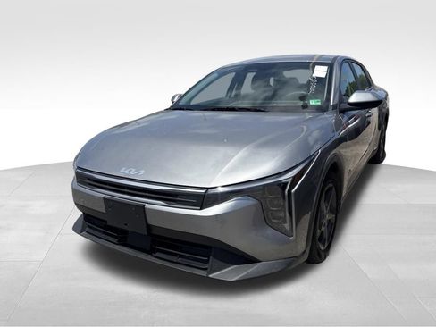 Certified 2025 Kia K4 FWD image 4