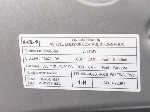 Used 2023 Kia Soul LX FWD image 27