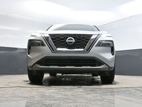 Used 2023 Nissan Rogue SV image 38