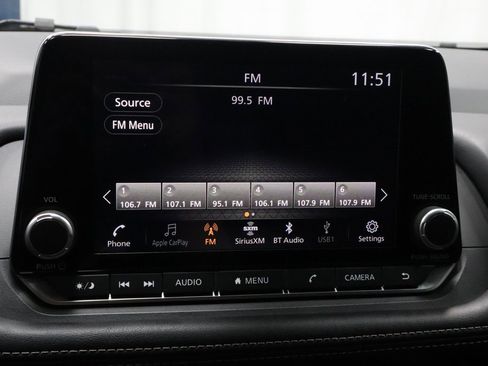 Certified 2025 Nissan Rogue SV image 3