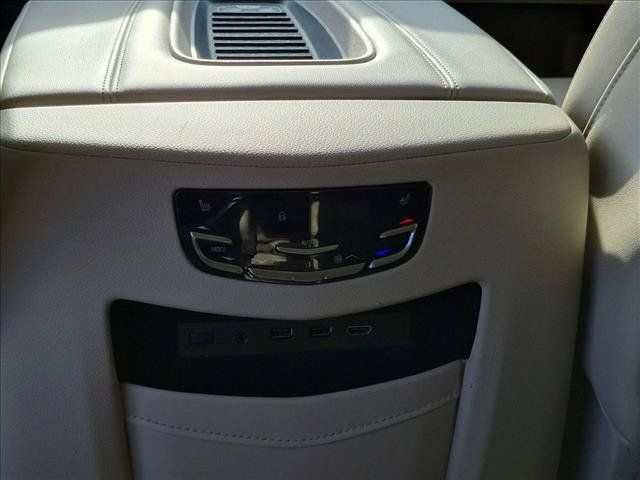 Used 2020 Cadillac Escalade Luxury RWD image 19