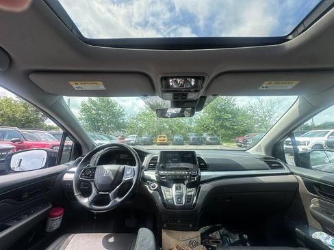 Used 2019 Honda Odyssey Elite image 5