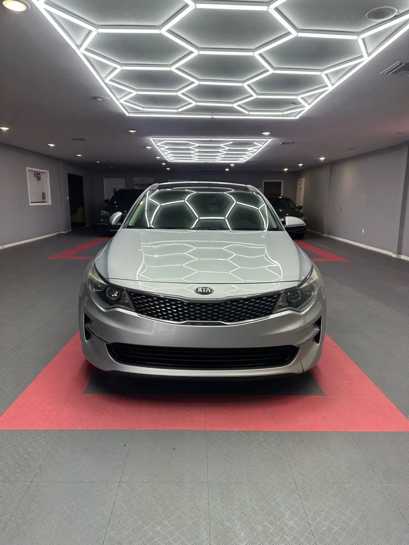 Used 2016 Kia Optima EX w/ Premium Package FWD image 8
