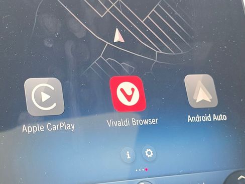 Certified 2026 Mercedes-Benz GLC 300 4MATIC image 5