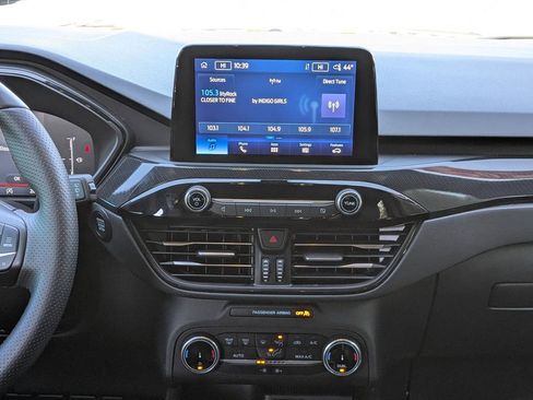 Used 2025 Ford Escape ST-Line image 18