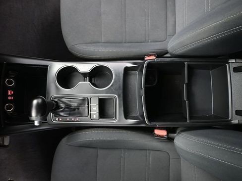 Used 2019 Kia Sorento LX image 30