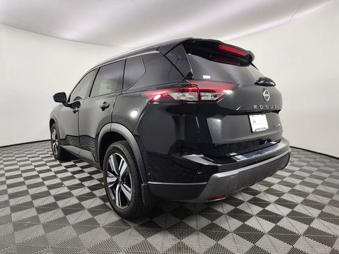Used 2024 Nissan Rogue SL w/ SL Premium Package AWD/4WD image 3